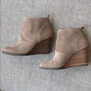Lucky Brand shade wedge bootie